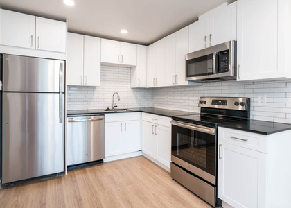 14629 N.e. 37th Pl. - Photo 1