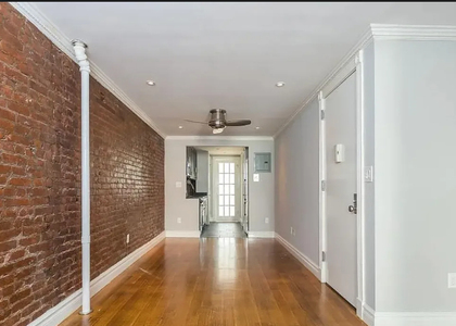 East 7th Street - Photo 1