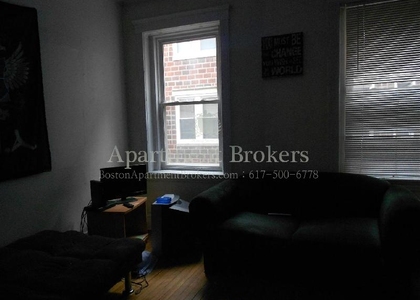 3 Bedrooms, Coolidge Corner Rental in Boston, MA for $3,750 - Photo 1