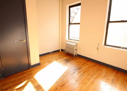 East 7th Street - Photo 1