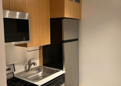 Studio, Sutton Place Rental in NYC for $2,550 - Photo 1