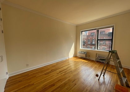 East 85th Street - Photo 1