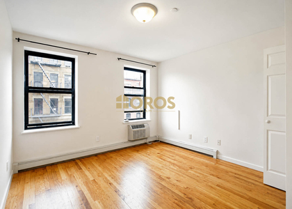 E 6th St - Photo 1
