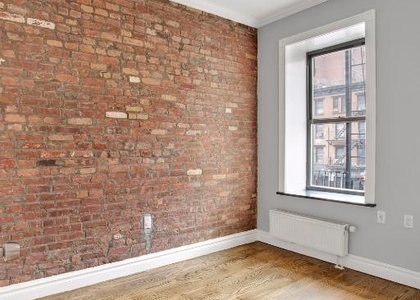 2 Bedrooms, East Village Rental in NYC for $5,129 - Photo 1