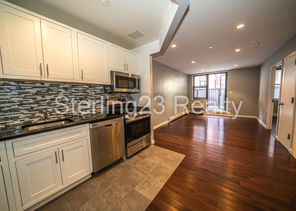 1 Bedroom, Prospect Park South Rental in NYC for $2,600 - Photo 1