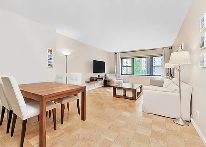 2 Bedrooms, Upper East Side Rental in NYC for $4,950 - Photo 1