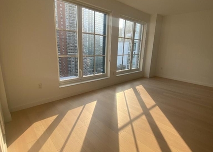 2 Bedrooms, Hell's Kitchen Rental in NYC for $5,700 - Photo 1