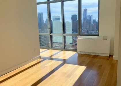 2 Bedrooms, Hell's Kitchen Rental in NYC for $5,790 - Photo 1