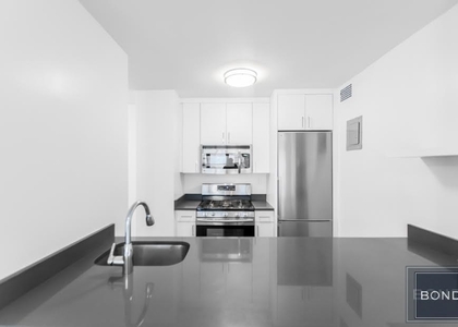 1 Bedroom, Yorkville Rental in NYC for $4,750 - Photo 1