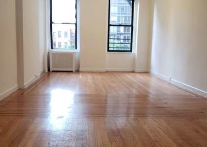 Studio, Sutton Place Rental in NYC for $2,350 - Photo 1