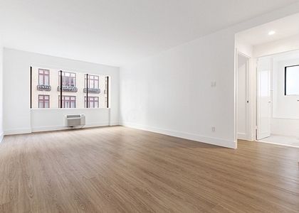 1 Bedroom, Chelsea Rental in NYC for $4,950 - Photo 1