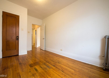 2 Bedrooms, South Shore Rental in Chicago, IL for $985 - Photo 1
