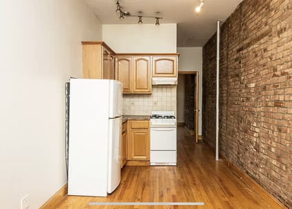 215 Franklin Street - Photo 1