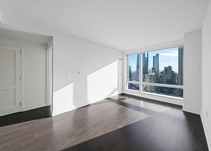 Tenth Avenue - Photo 1
