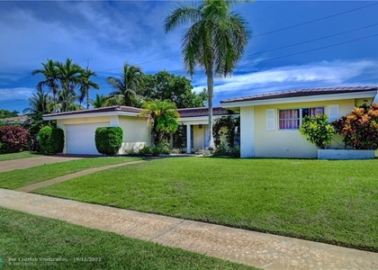 3 Bedrooms, Royal Oak Hills Rental in Miami, FL for $6,000 - Photo 1