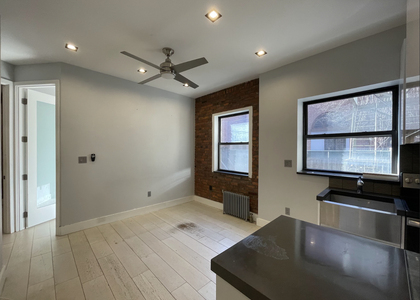 West 52nd street - Photo 1