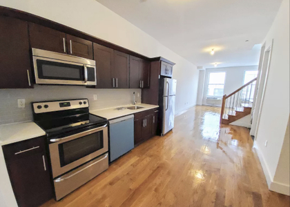 3 Bedrooms, East Williamsburg Rental in NYC for $6,000 - Photo 1