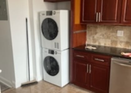 3rd avenue - Photo 1