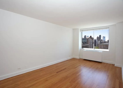 2 Bedrooms, Upper West Side Rental in NYC for $6,400 - Photo 1