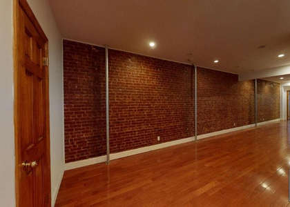 3 Bedrooms, Hell's Kitchen Rental in NYC for $4,400 - Photo 1