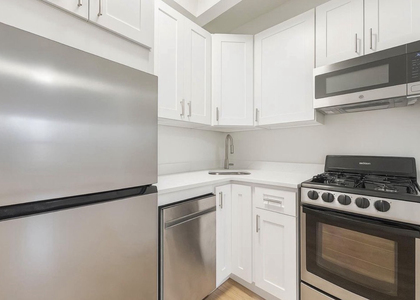 225 East 10th Street - Photo 1