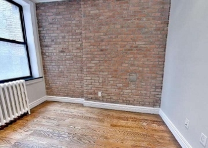 East 35th Street - Photo 1