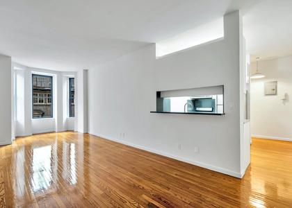 Madison Avenue - Photo 1