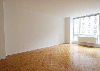 1 Bedroom, Financial District Rental in NYC for $3,800 - Photo 1