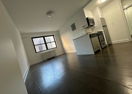 East 16th Street - Photo 1