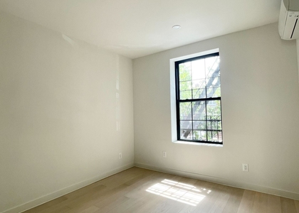 2 Bedrooms, Astoria Rental in NYC for $3,400 - Photo 1