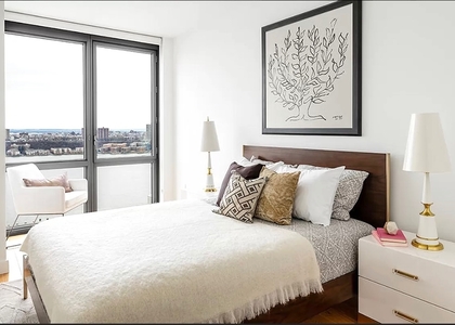 2 Bedrooms, Hell's Kitchen Rental in NYC for $6,710 - Photo 1