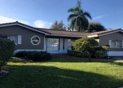3 Bedrooms, Royal Oak Hills Rental in Miami, FL for $4,200 - Photo 1