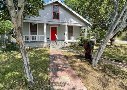 3 Bedrooms, Mahncke Park Rental in San Antonio, TX for $2,900 - Photo 1
