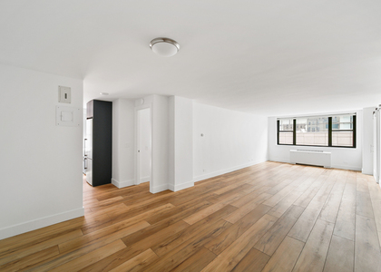 1 Bedroom, Hell's Kitchen Rental in NYC for $5,995 - Photo 1