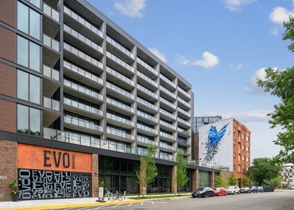 2 Bedrooms, Fulton Market Rental in Chicago, IL for $3,964 - Photo 1