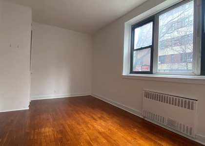 Third Avenue and Second Avenue - Photo 1