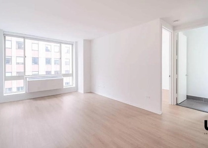 1 Bedroom, Hell's Kitchen Rental in NYC for $3,975 - Photo 1