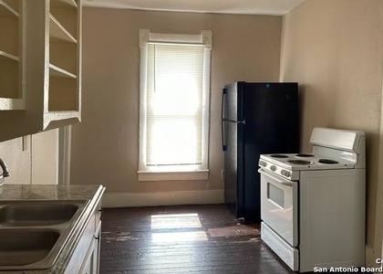 2 Bedrooms, Riverside Rental in San Antonio, TX for $750 - Photo 1