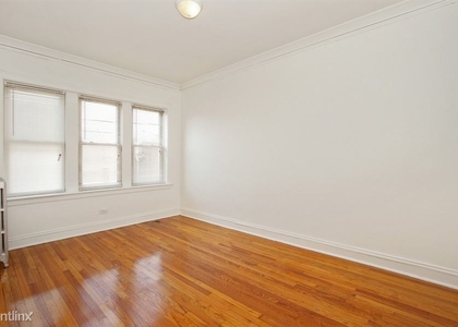 2 Bedrooms, Gresham Rental in Chicago, IL for $945 - Photo 1