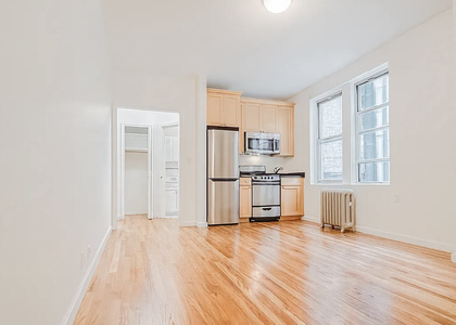 113 West 13th Street - Photo 1