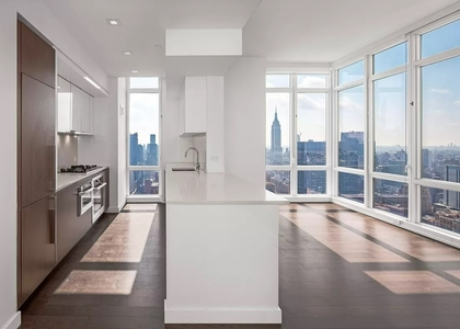 2 Bedrooms, Hell's Kitchen Rental in NYC for $10,000 - Photo 1