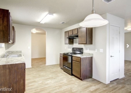 3 Bedrooms, Northeast San Antonio Rental in San Antonio, TX for $1,625 - Photo 1