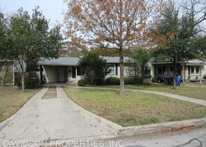 3 Bedrooms, Terrell Heights Rental in San Antonio, TX for $1,895 - Photo 1