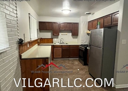 4 Bedrooms, Glen Park East Rental in Chicago, IL for $1,100 - Photo 1