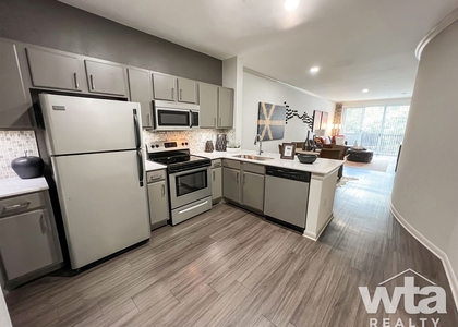 2 Bedrooms, South River City Rental in Austin-Round Rock Metro Area, TX for $3,089 - Photo 1