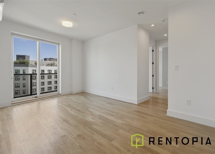 3 Bedrooms, Greenpoint Rental in NYC for $6,095 - Photo 1