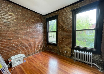 4 Bedrooms, East Village Rental in NYC for $7,200 - Photo 1