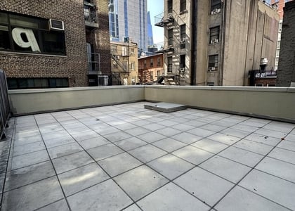 1 Bedroom, Garment District Rental in NYC for $4,950 - Photo 1