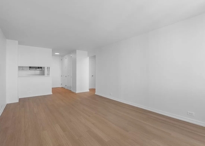 1 Bedroom, Lincoln Square Rental in NYC for $5,250 - Photo 1