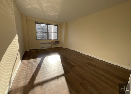 1 Bedroom, Forest Hills Rental in NYC for $3,170 - Photo 1